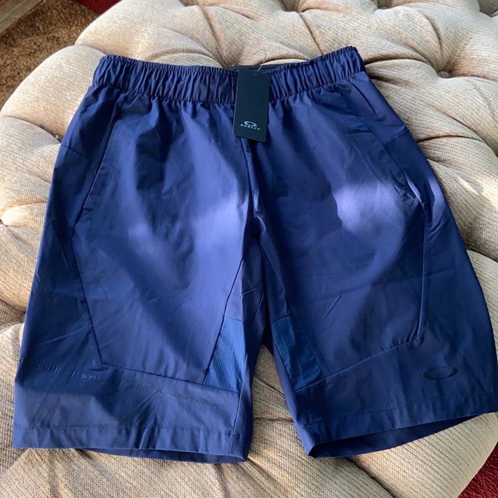 Oakley men’s shorts